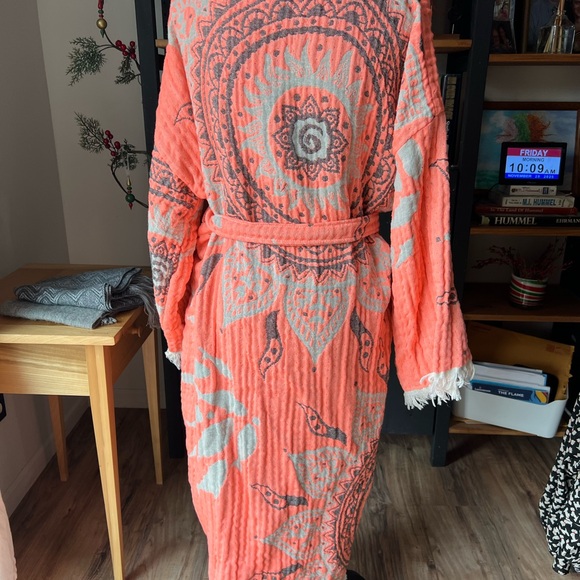 Bohemian Robe - Picture 5 of 7